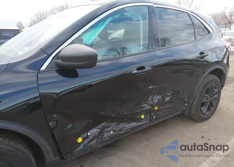 2022 Ford Escape Se z USA, uszkodzony, nr VIN 1FMCU9G68NUB26568